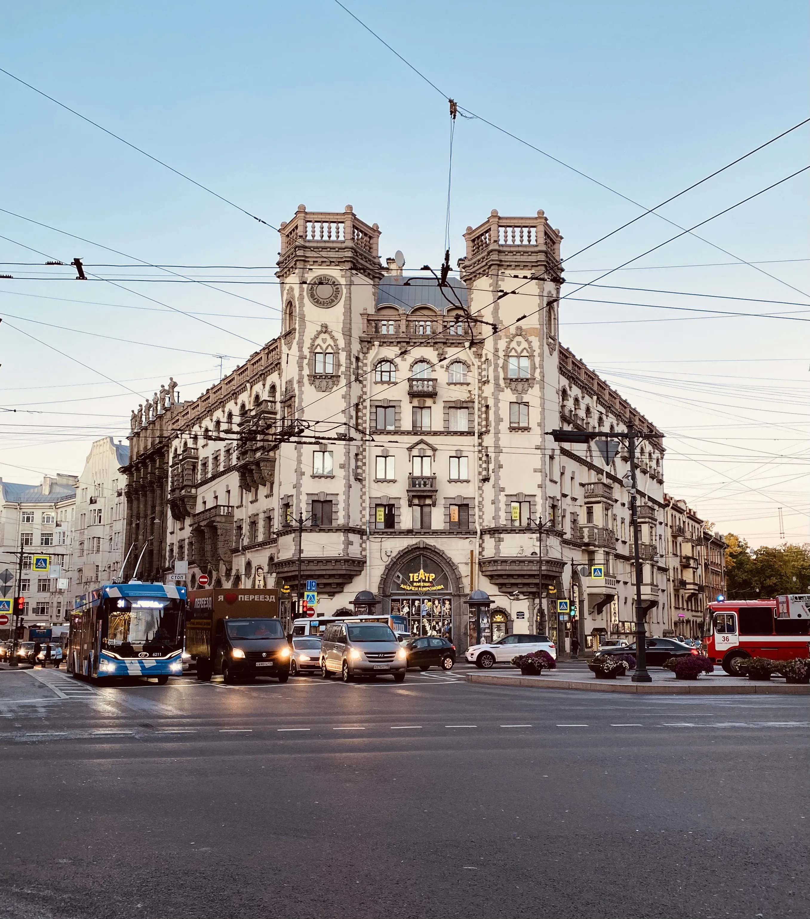 На улицах Петербурга
