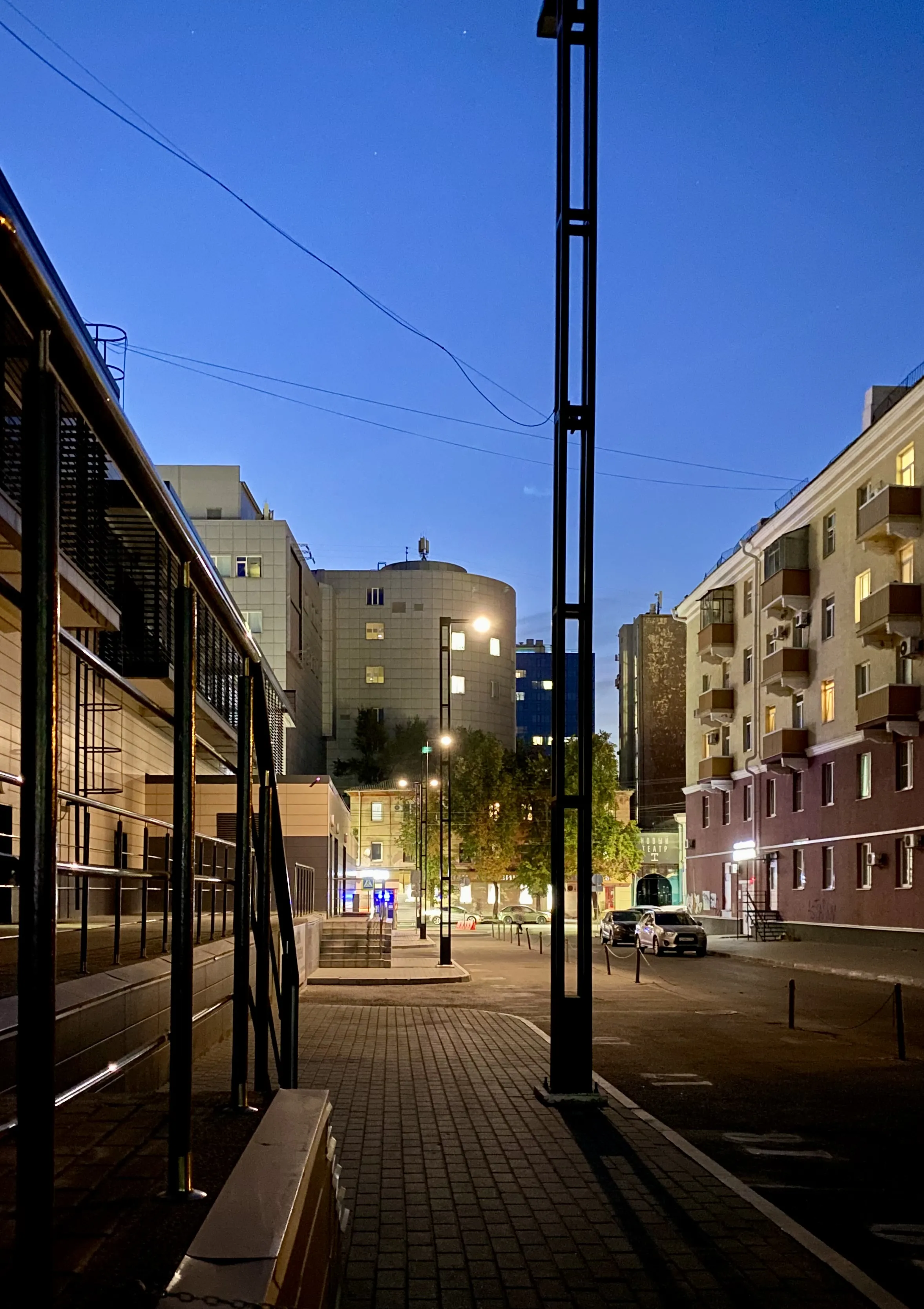 Город засыпает