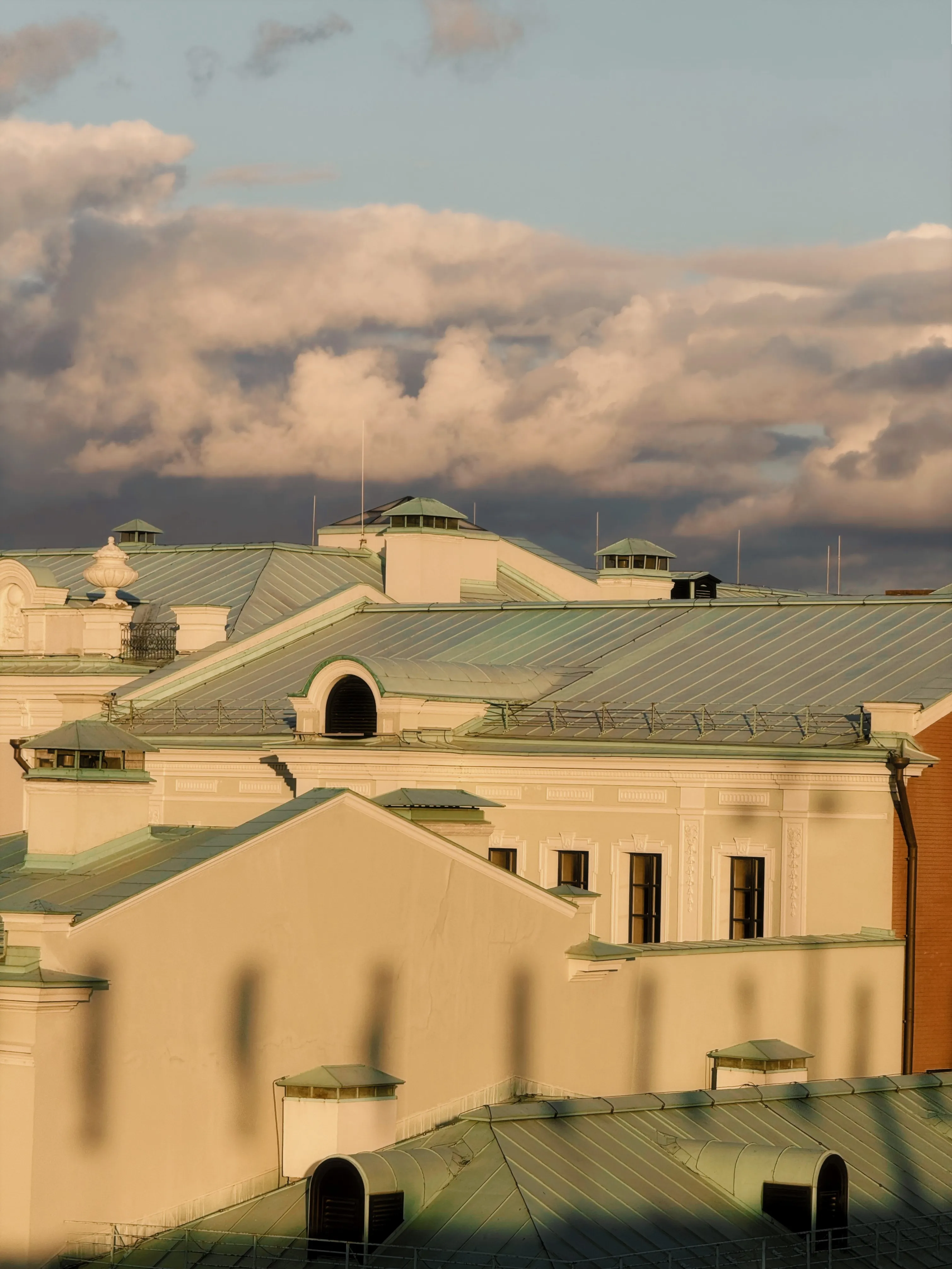 Выше улиц