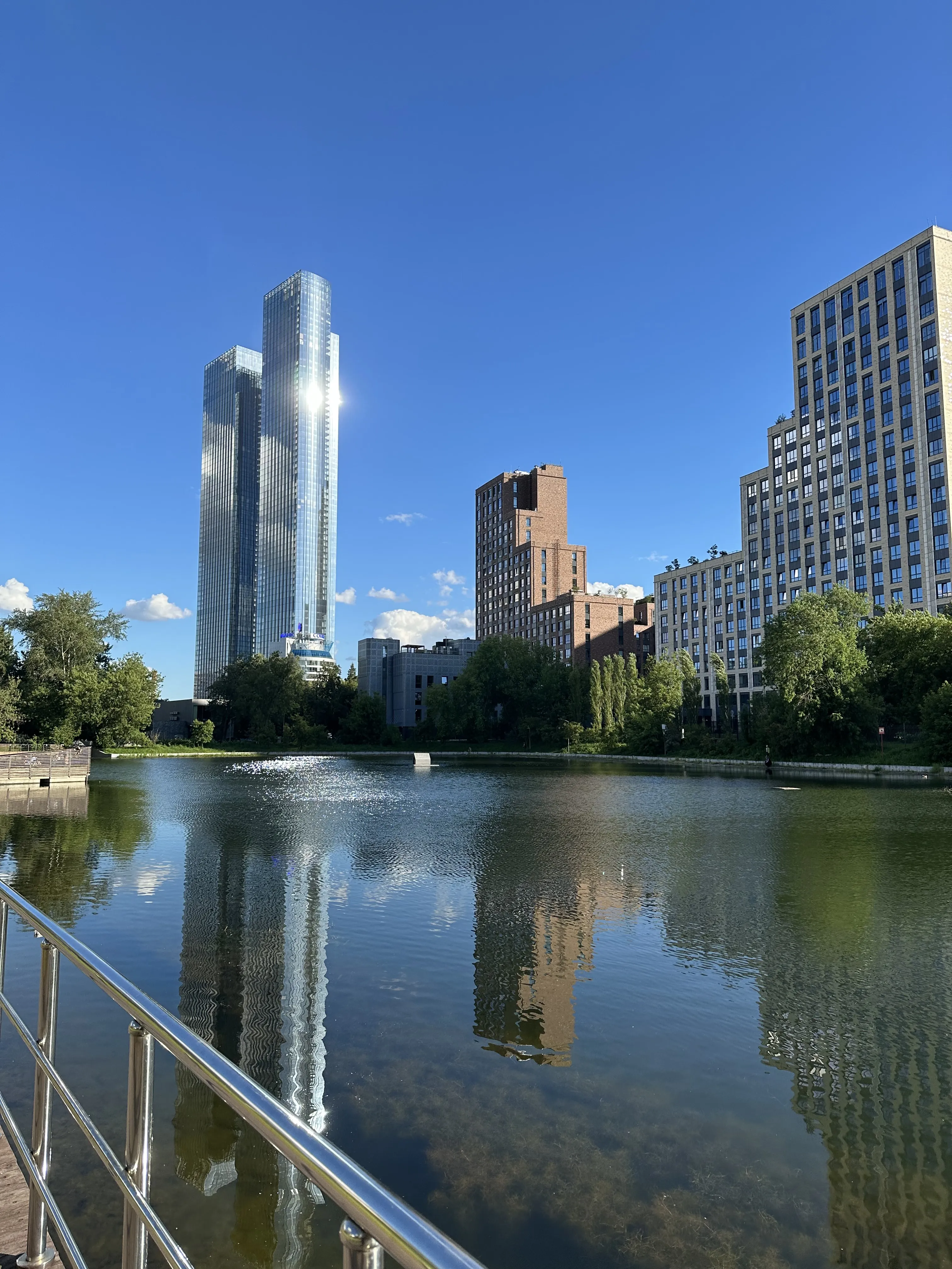 Два города
