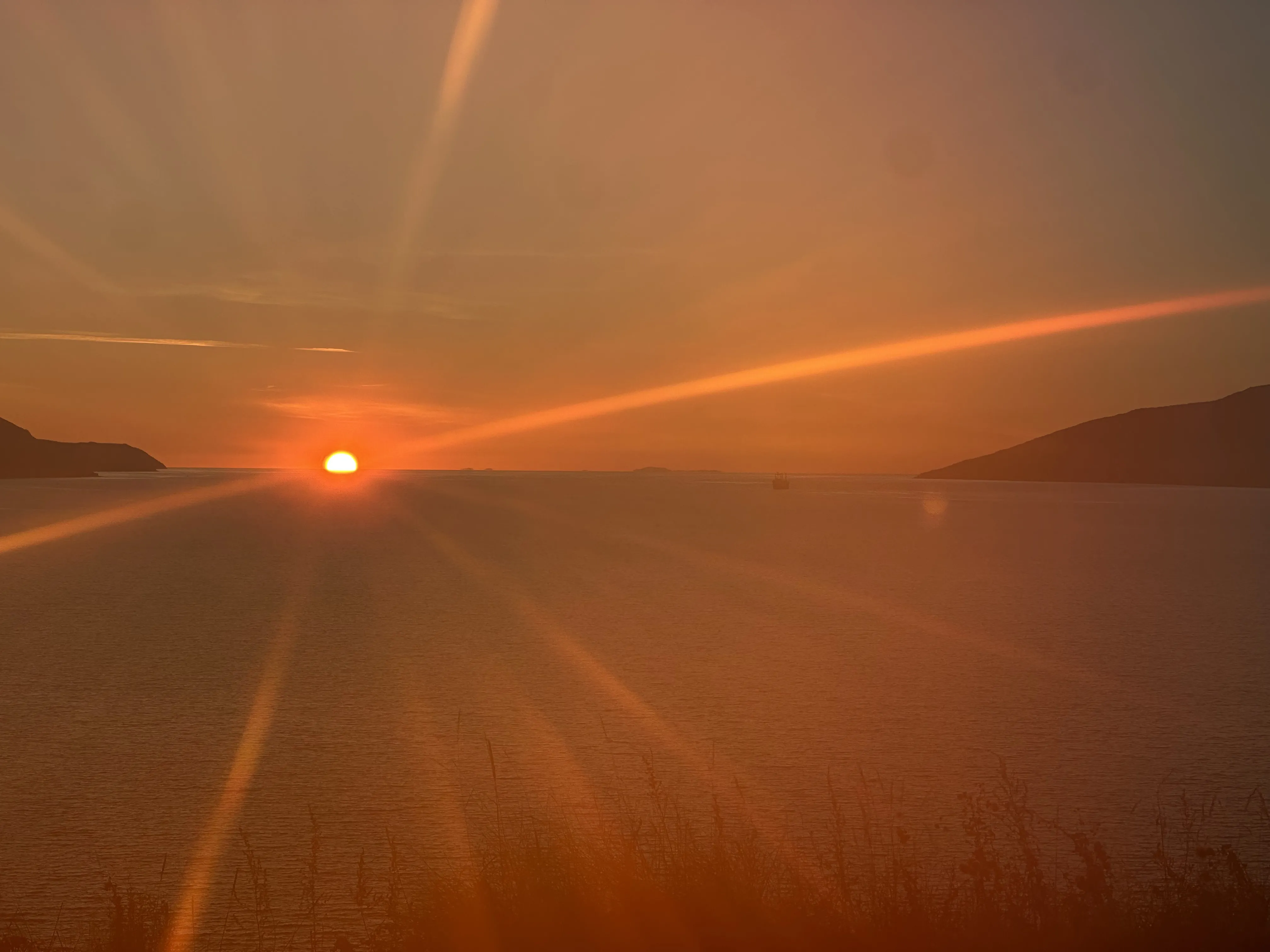 Море