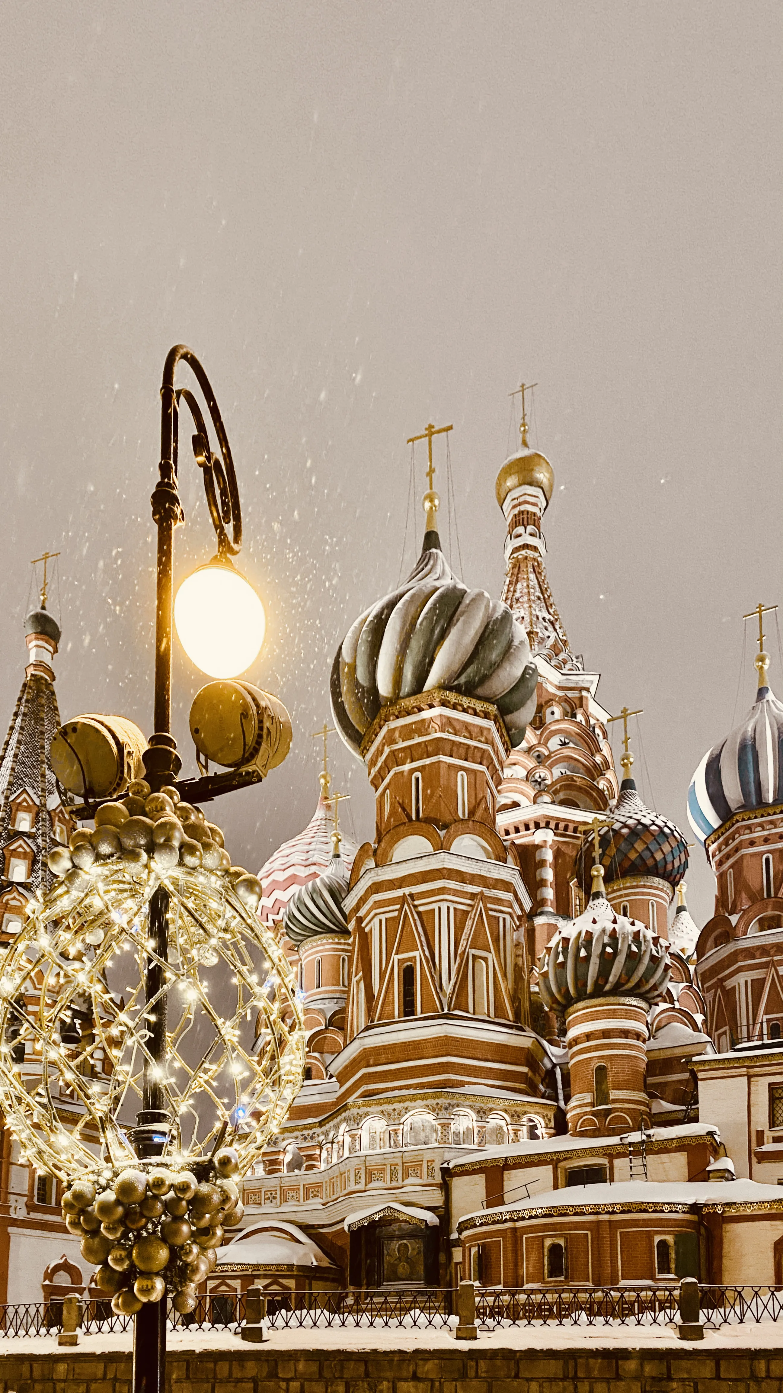 Теплый зимний свет