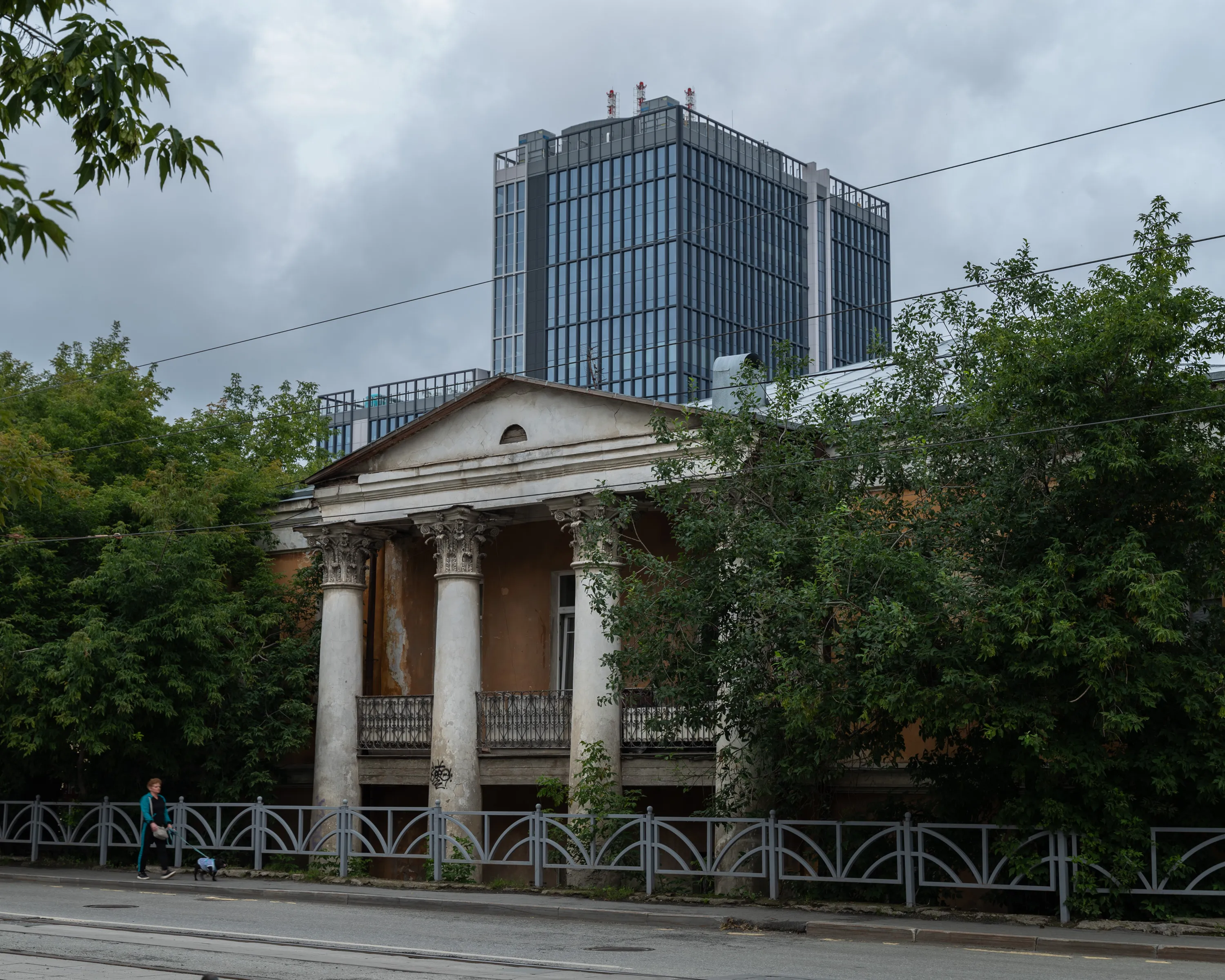 Городские контрасты