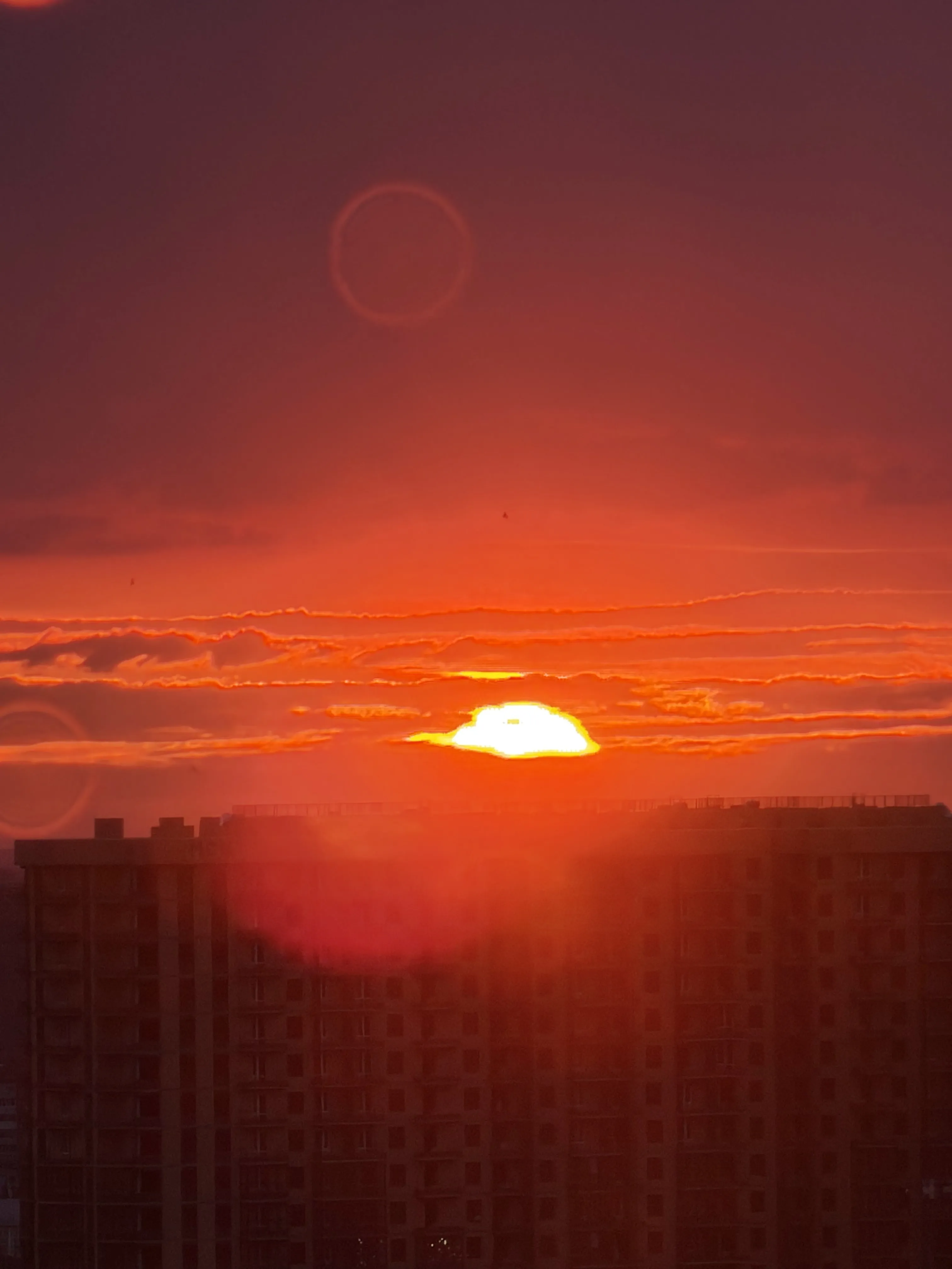 Солнце остается