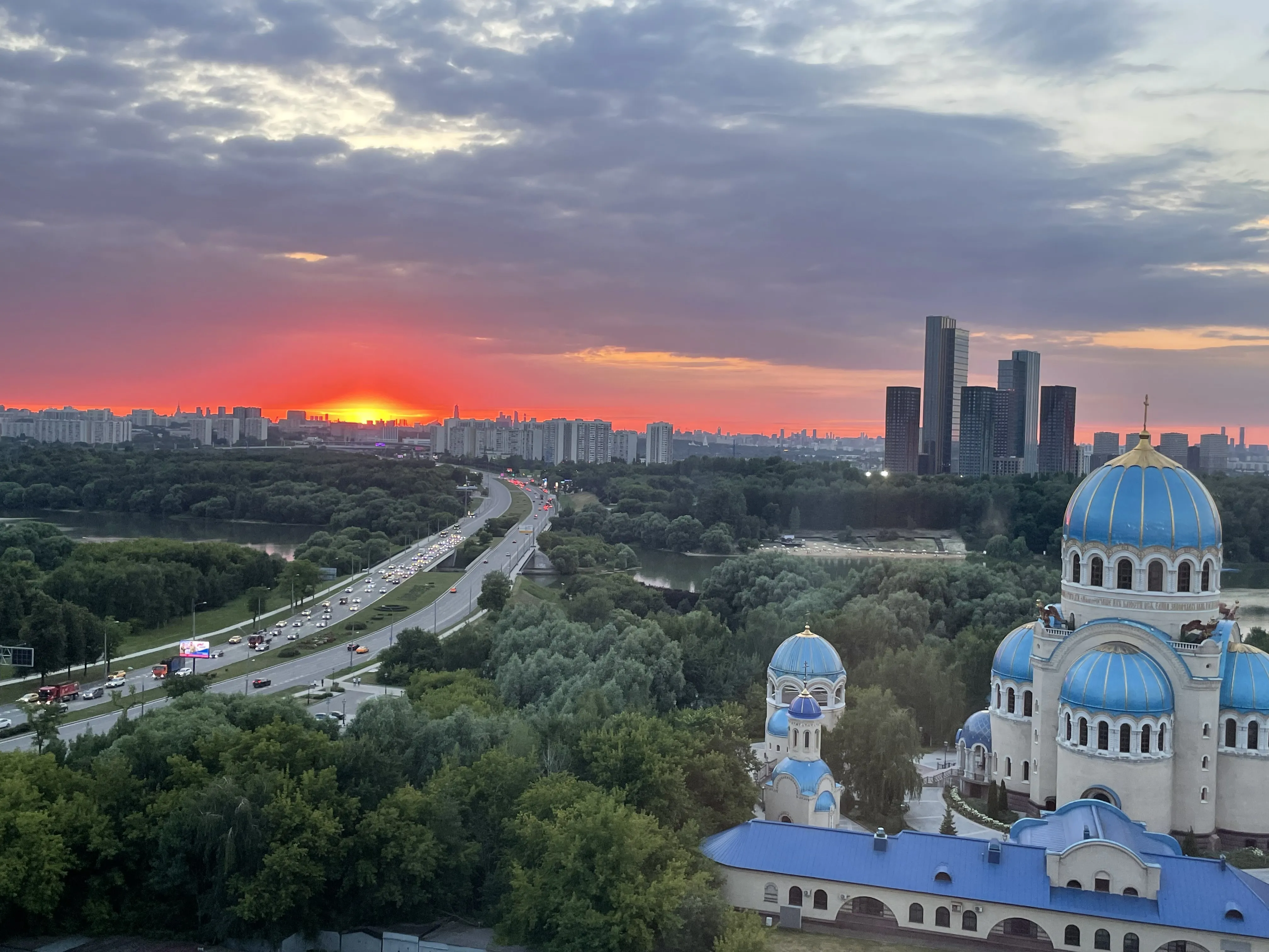 Закат над Москвой