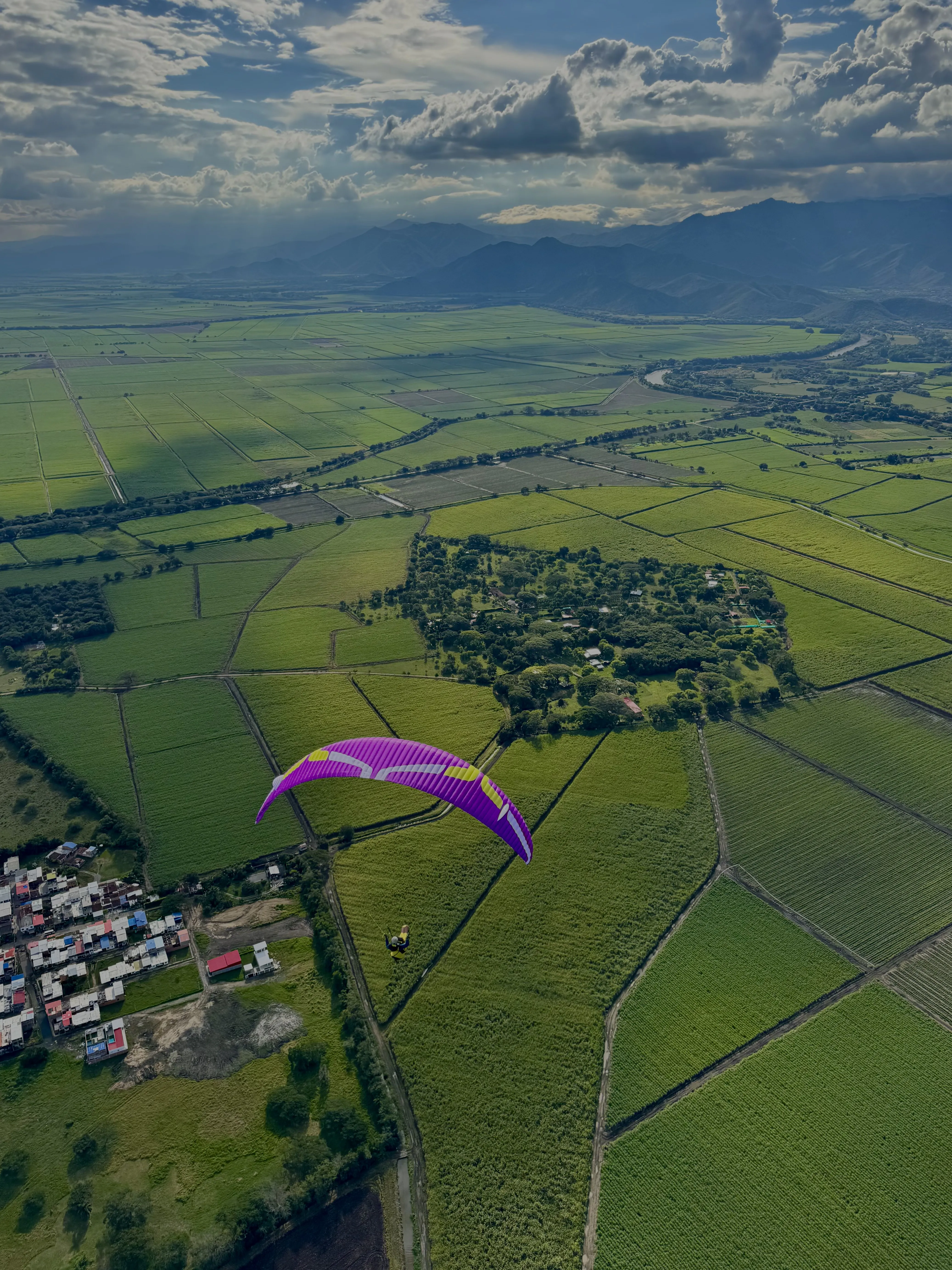 Долететь до заката