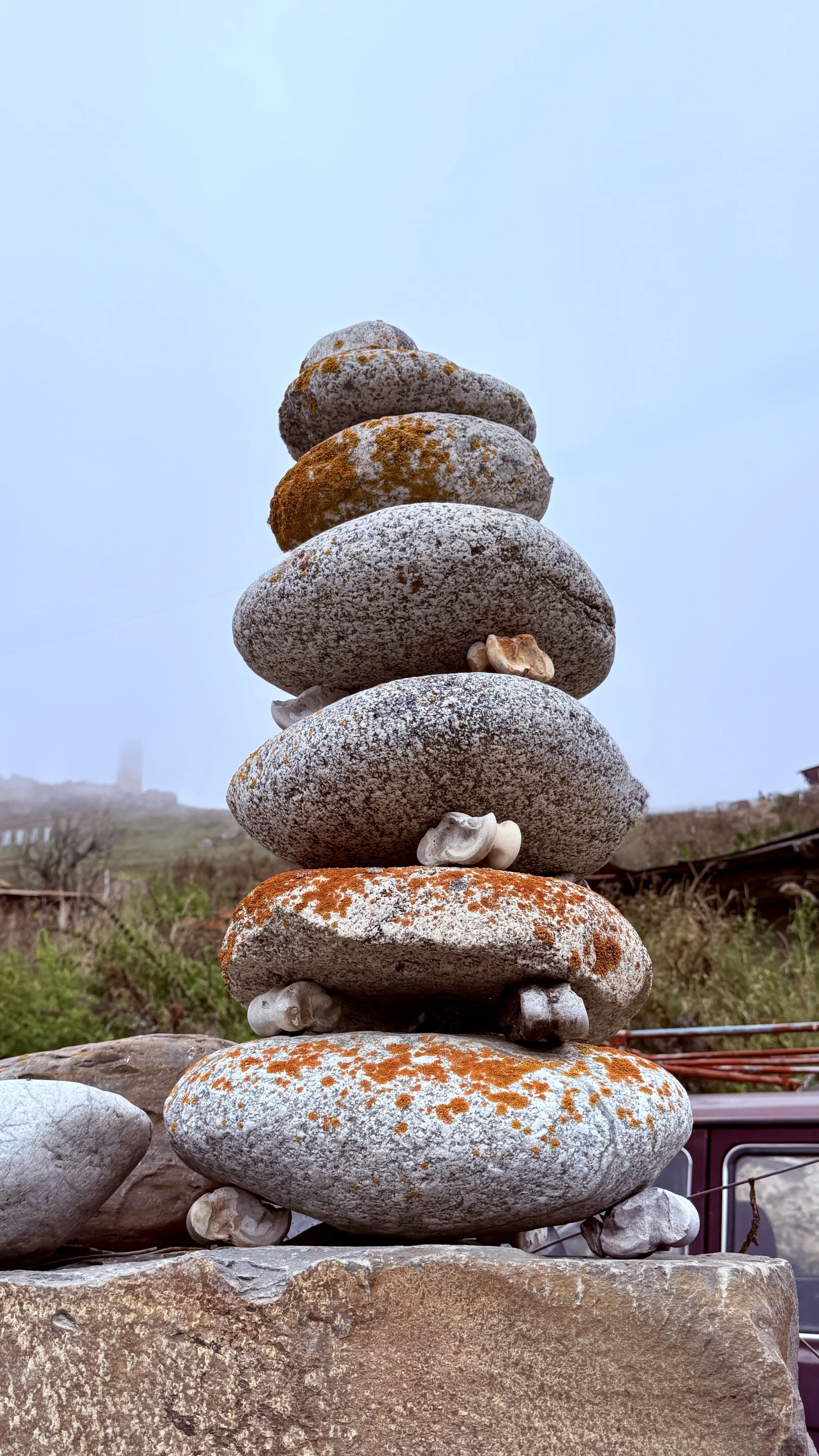 Камни