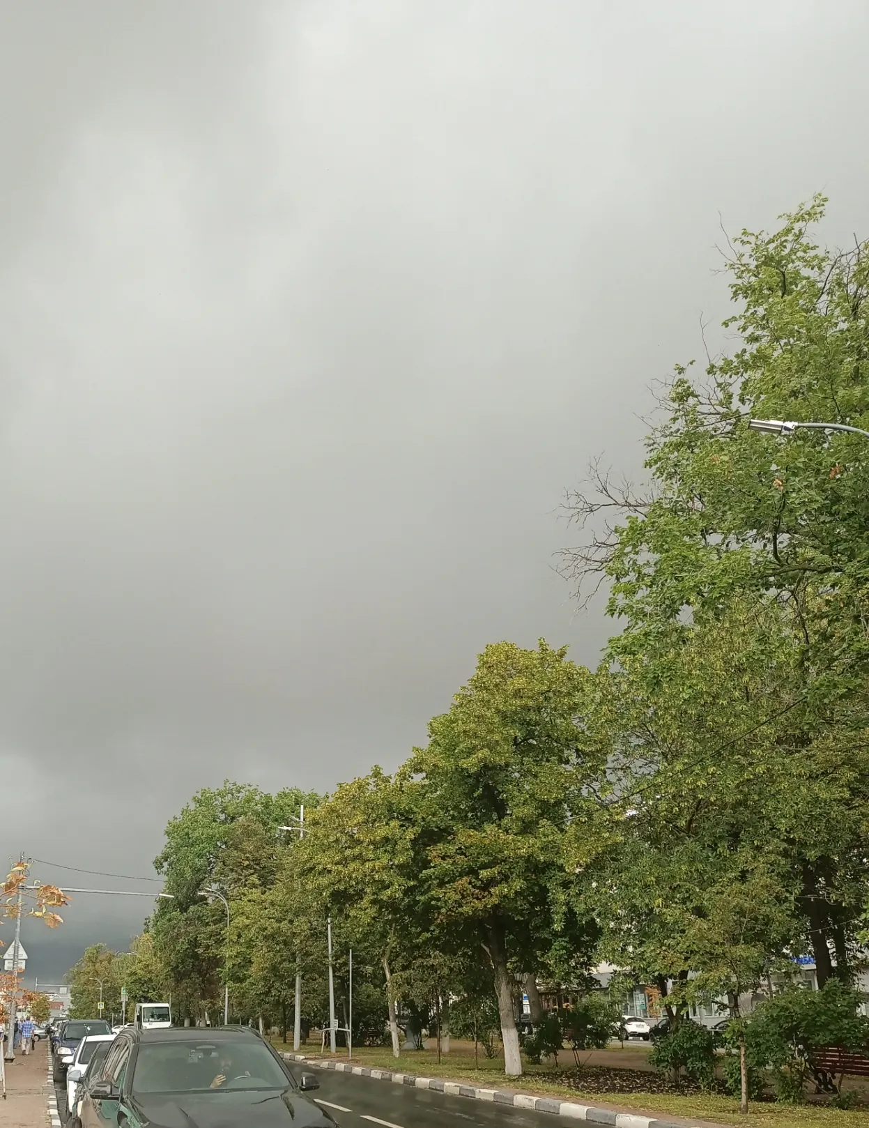 Серое небо
